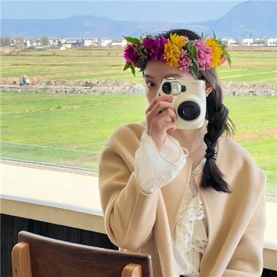 春闺三凤